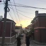 Pensión At Korce